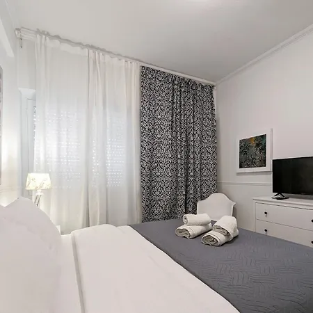 Chessboard Styled 2bd Next To Acropolis&metro Apartment *