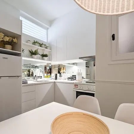 Apartment Chessboard Styled 2bd Next To Acropolis&metro *