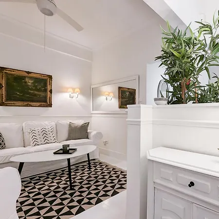 Apartment Chessboard Styled 2bd Next To Acropolis&metro *