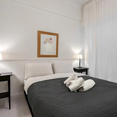 Chessboard Styled 2bd Next To Acropolis&metro Athens